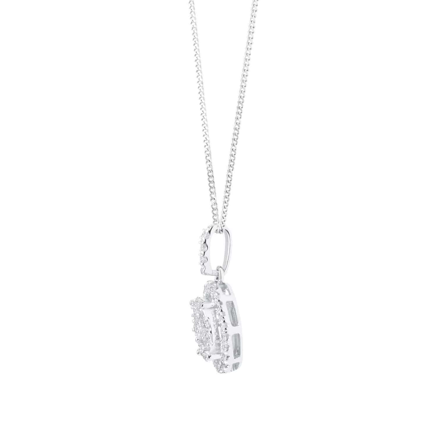 9ct White Gold 0.25ct Diamond Oval Cluster Pendant - Görsel 3